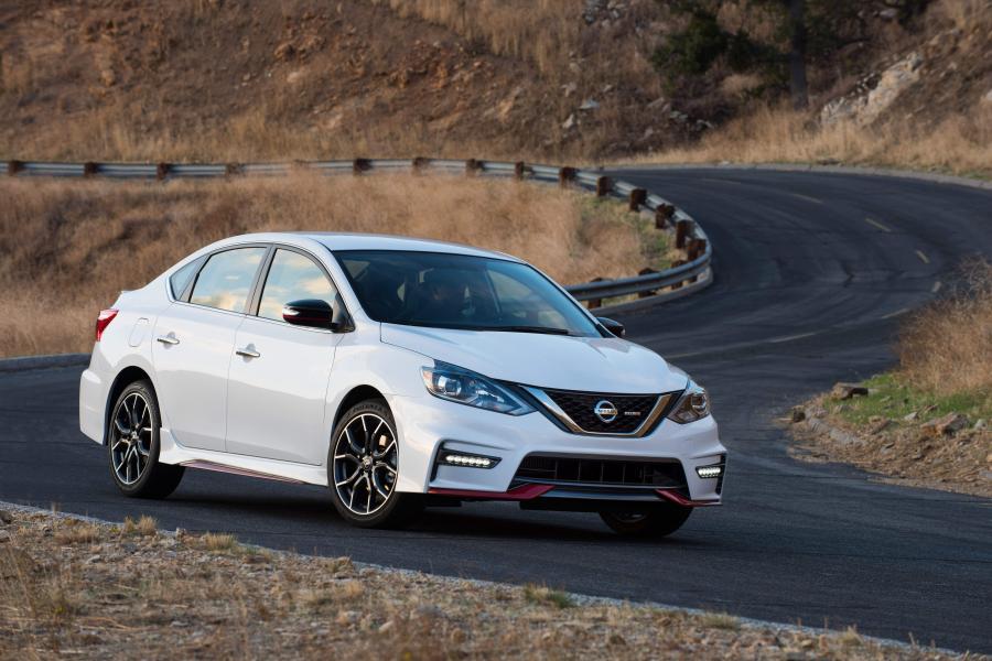  Nissan Sentra Nismo (B17) 2016 года  (фото 26 из 45)